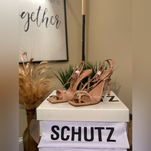 SCHUTZ Vikki Leather Heel 8 Size Nude/Beige Color Sandal - Picture 9 of 13